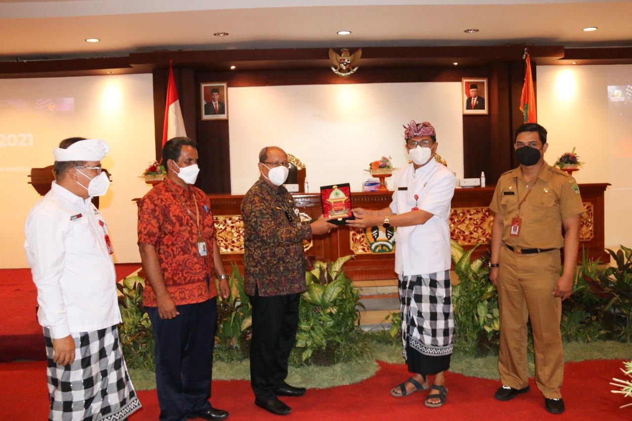 podiumnews.com-Tabanan Peringkat Pertama Kategori Implementasi Penilaian Kerja BKN Award 2021